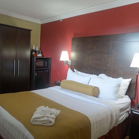 Best Western Plus Боуменвілль Екстер'єр фото