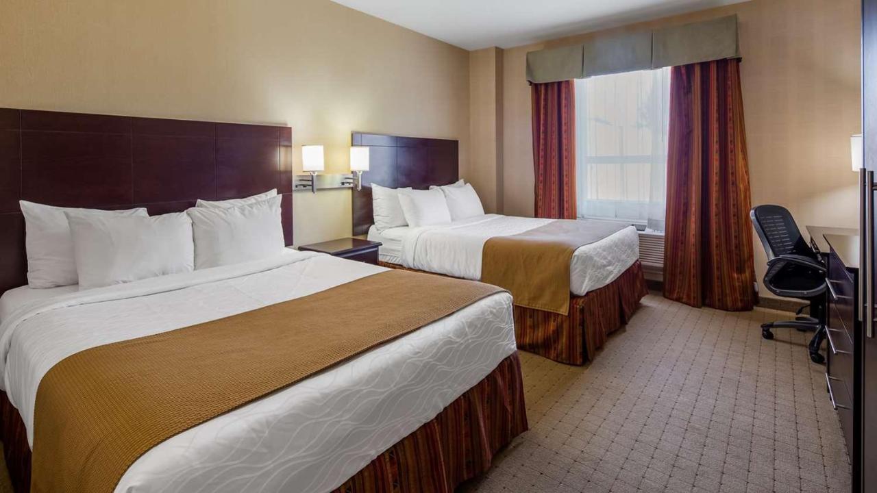Best Western Plus Боуменвілль Екстер'єр фото