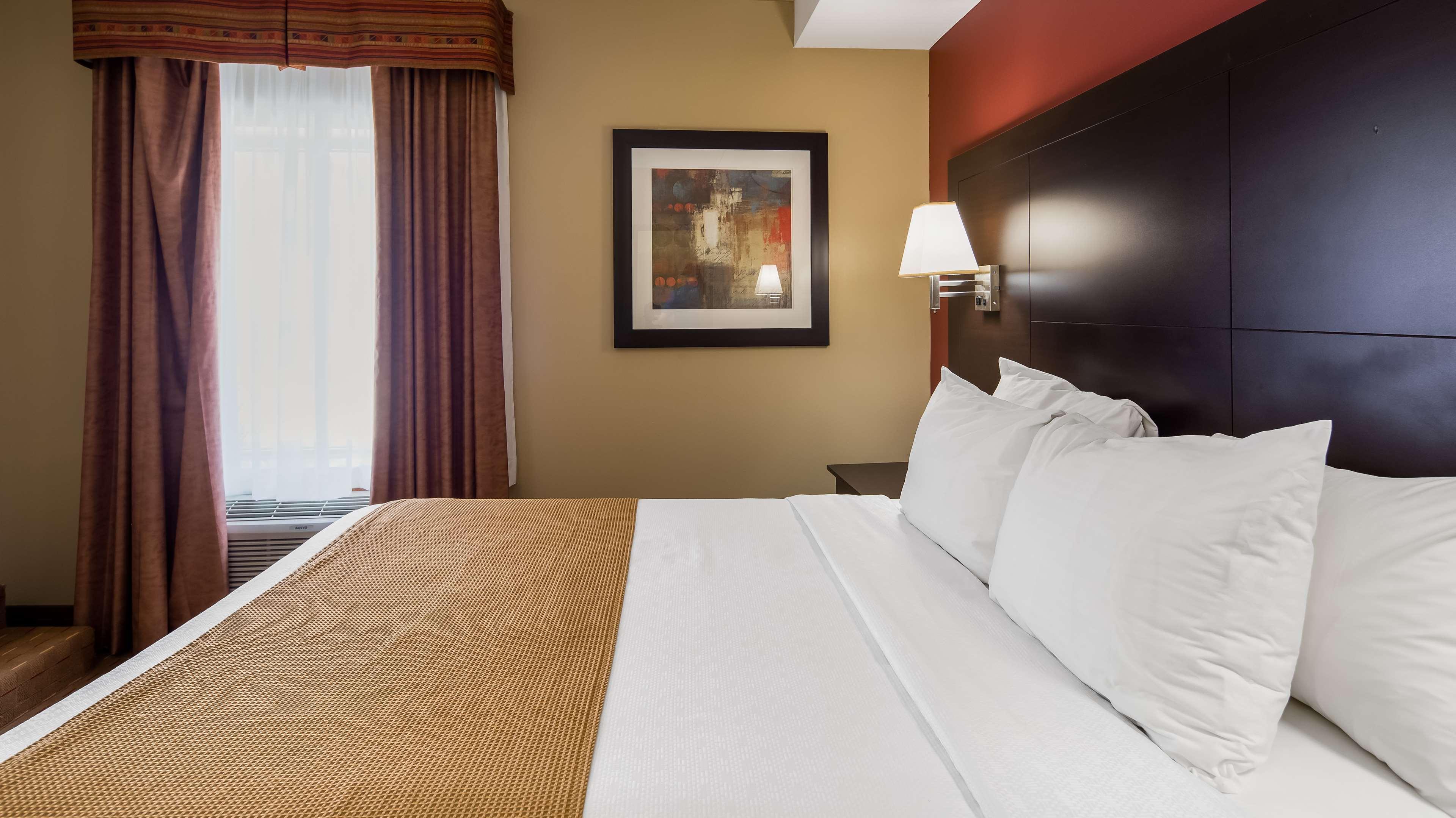 Best Western Plus Боуменвілль Екстер'єр фото