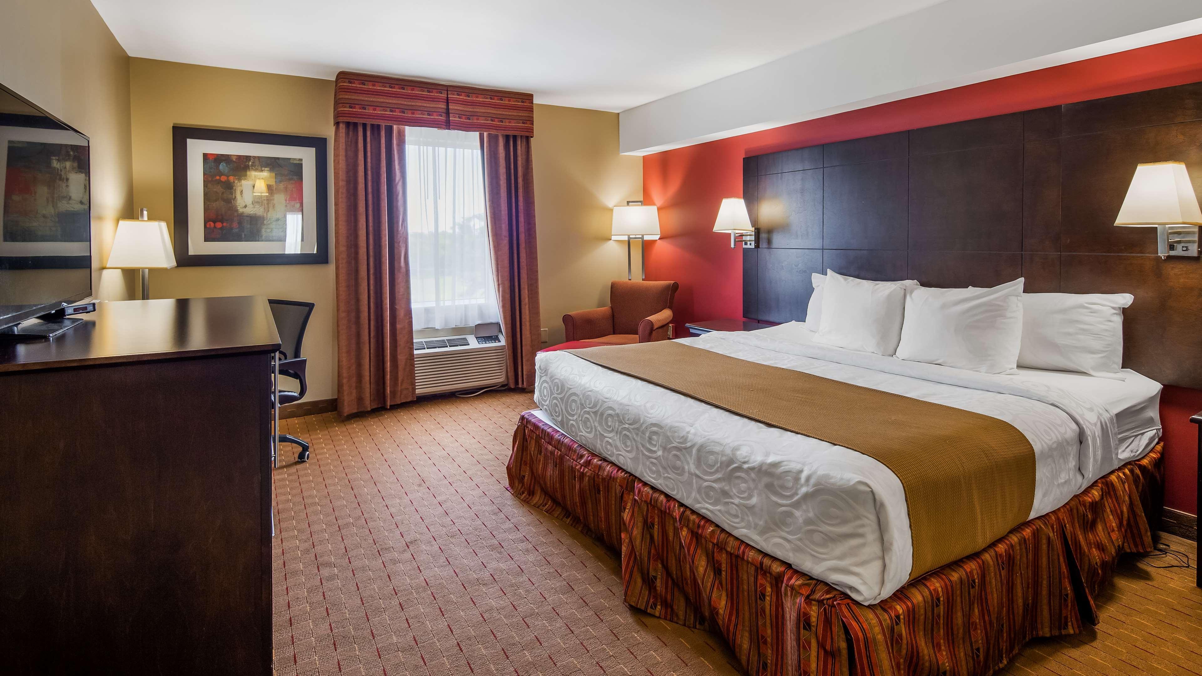 Best Western Plus Боуменвілль Екстер'єр фото