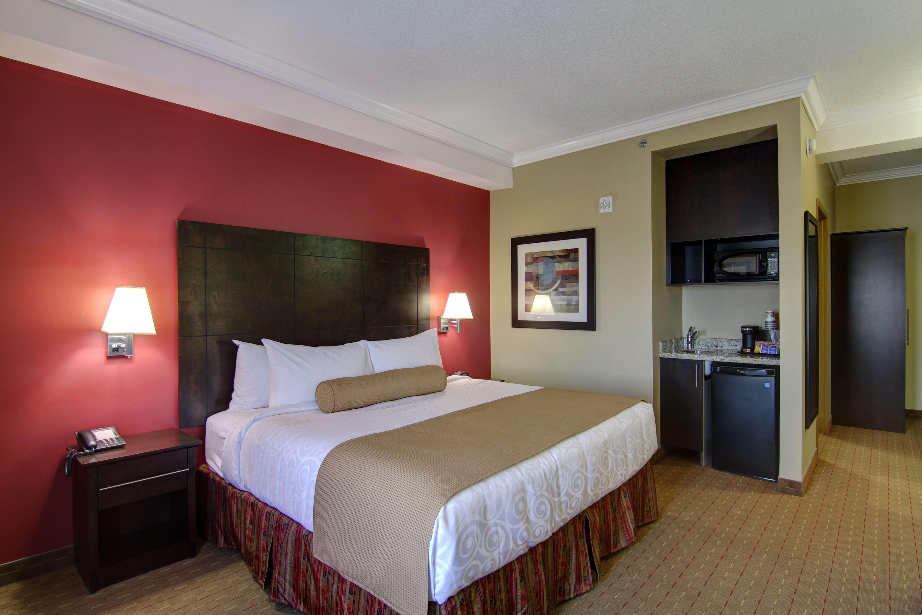 Best Western Plus Боуменвілль Екстер'єр фото