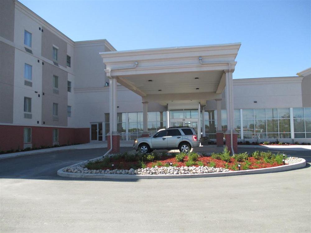 Best Western Plus Боуменвілль Екстер'єр фото