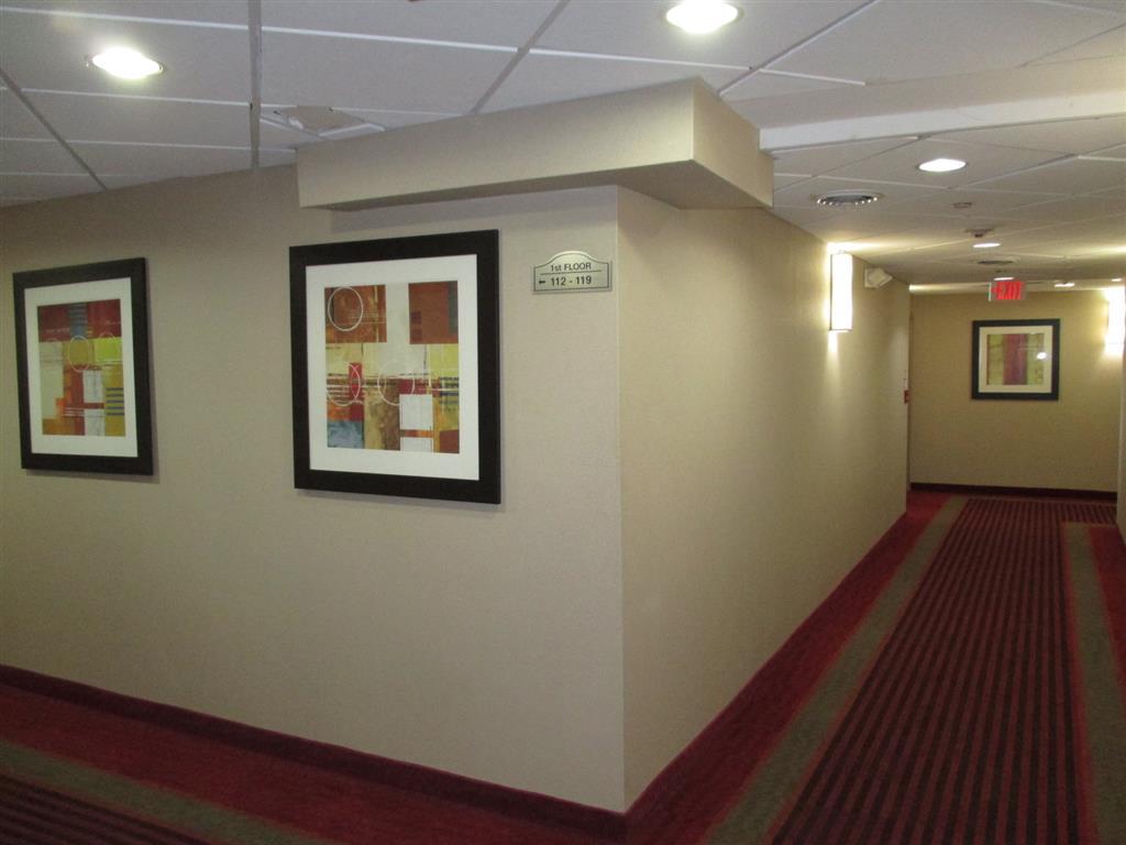 Best Western Plus Боуменвілль Інтер'єр фото